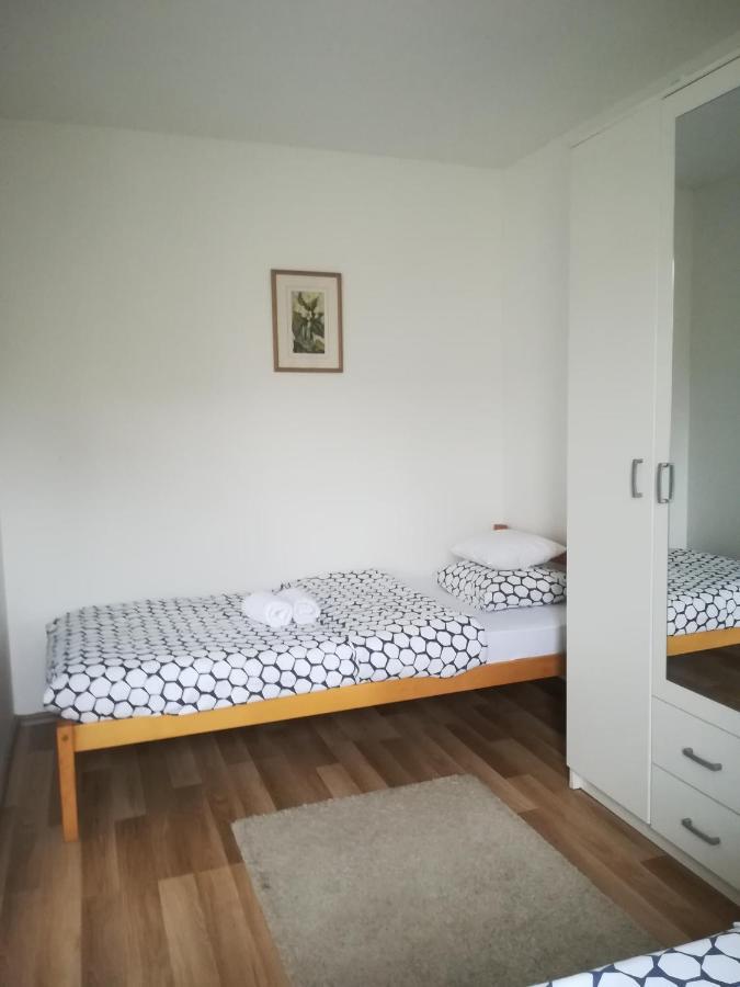 Meridian Apartment , 300M To Bus Terminal, Fast Wifi & Airport Transf 萨格勒布 外观 照片