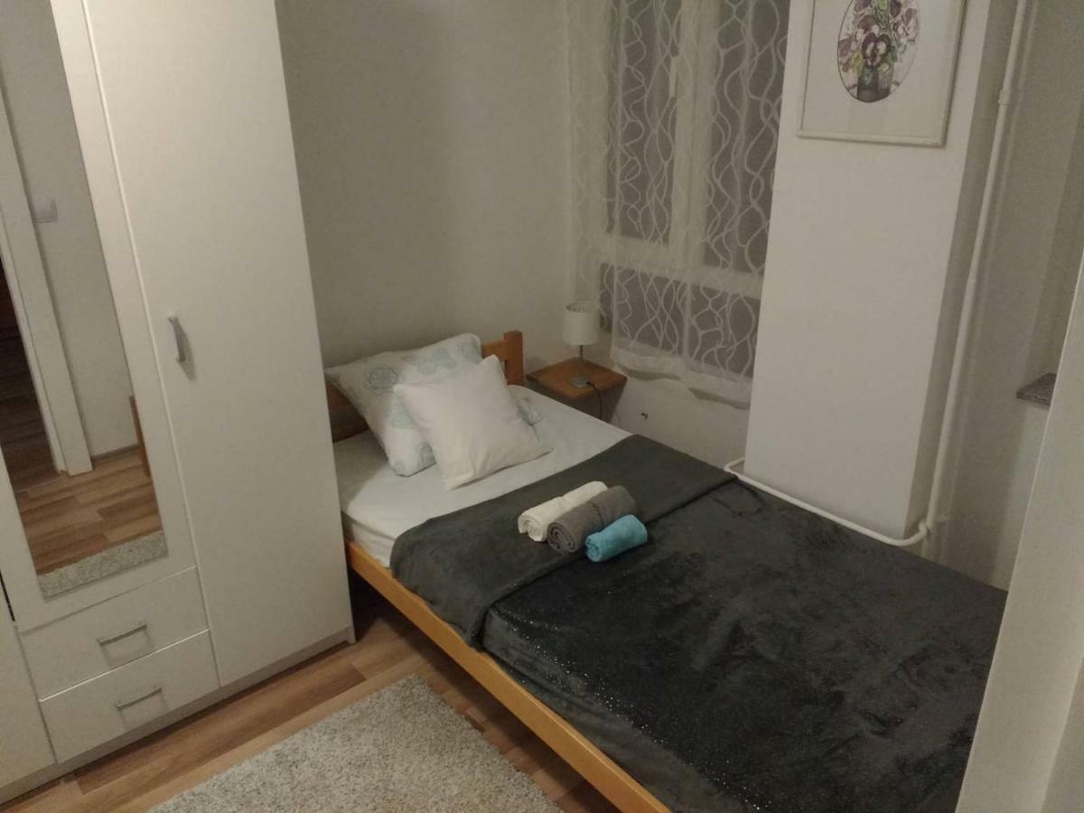 Meridian Apartment , 300M To Bus Terminal, Fast Wifi & Airport Transf 萨格勒布 外观 照片