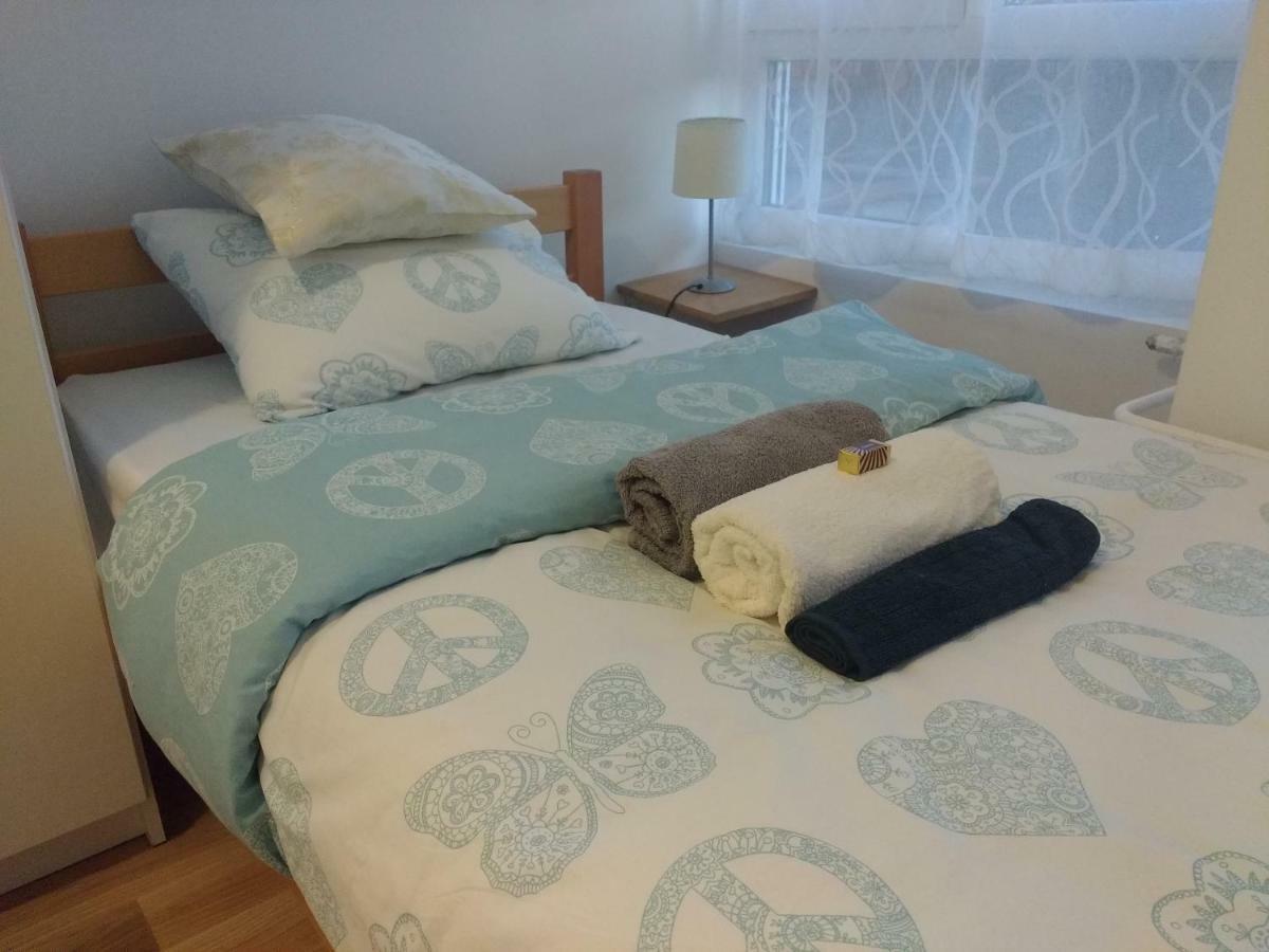 Meridian Apartment , 300M To Bus Terminal, Fast Wifi & Airport Transf 萨格勒布 外观 照片