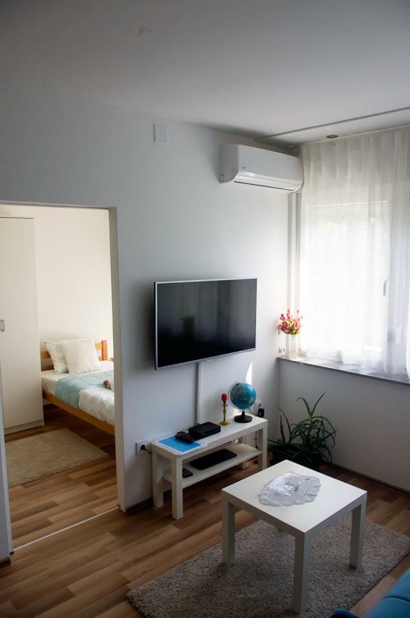 Meridian Apartment , 300M To Bus Terminal, Fast Wifi & Airport Transf 萨格勒布 外观 照片